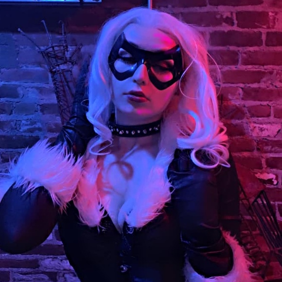 Meet your Posher, Megan - Picture 1 of 1